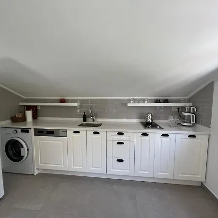 Freya Apartment