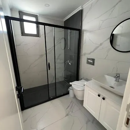 Freya Apartment